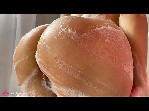 ❤️ Brunette වයිබ්‍රේටරය සමඟින් පුසි ස්වයං වින්දනයේ යෙදී ස්නානය කිරීමේදී දැඩි ලෙස සුරාන්තයට පත් කරයි ❤️❌ ගුද වීඩියෝව අප වෙත  ❌️